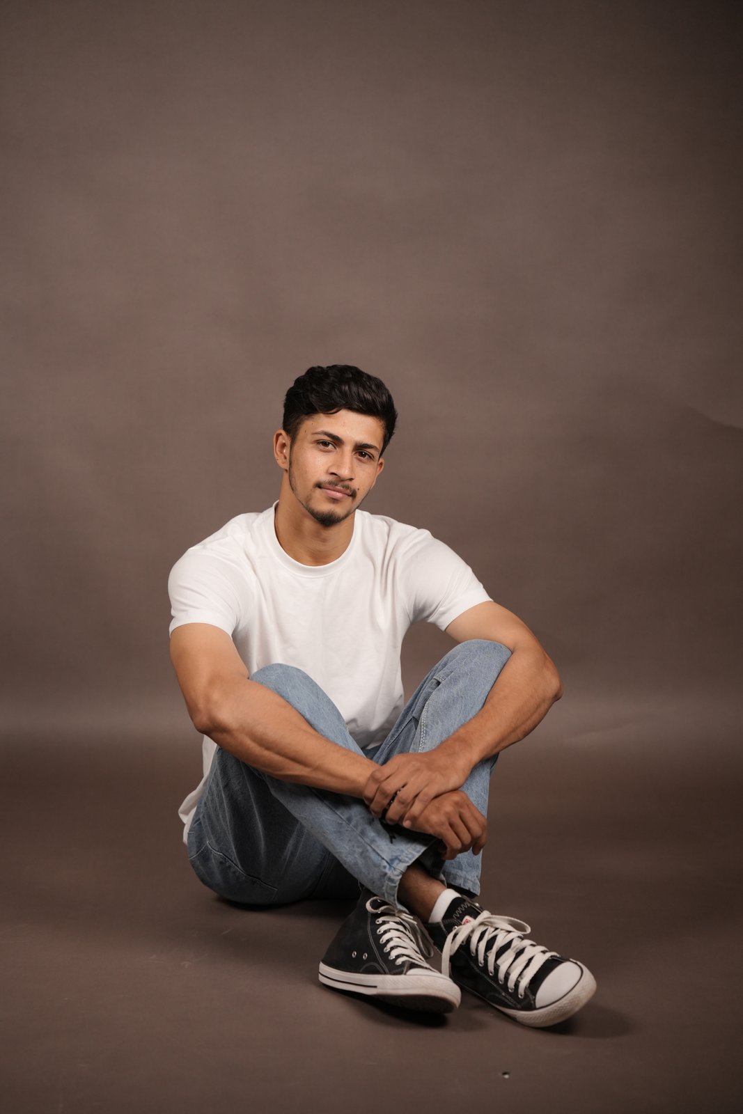 Studio head tilt pose